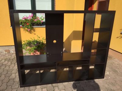 Televizní stěna IKEA