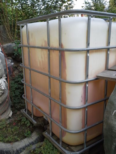 Ibc kontejner na 1 000 litrů