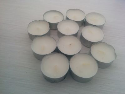 čajové svíčky bílé