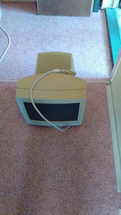 Starý stolní PC+monitor
