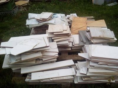 Obkladačky nové,ale poškozené-vhodné na mozaiku