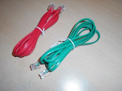 2 kabely červený a zelený