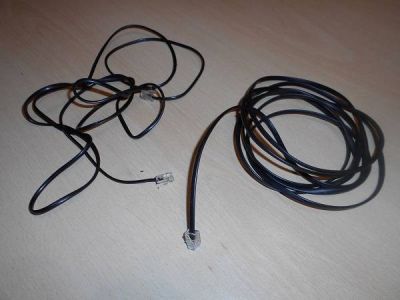 2x černé kabely 