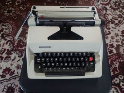 Funkční psací stroj
