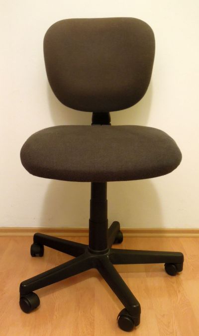 Kancelářská židle IKEA, s textilním potahem