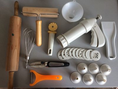 Kuchyňské nástroje - převážně na pečení