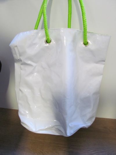 Rezervace - Bílá taška nebo vak