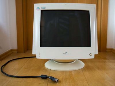 Počítačový CRT monitor ADI MicroScan