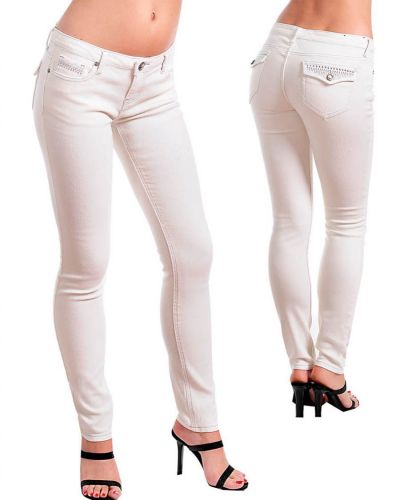 Sháním bílé džíny 