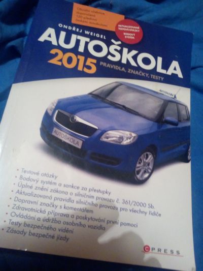 daruji knihu autoškola 2015