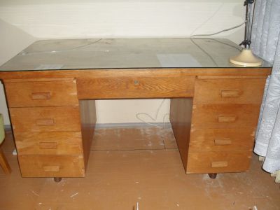 Starší stůl