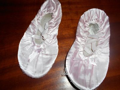 Dětské saténové botky na doma