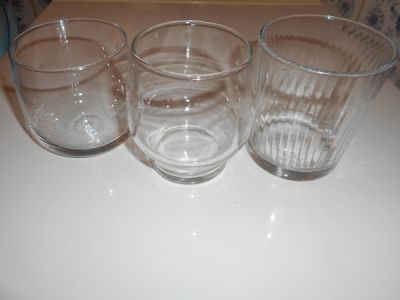 3x různé skleničky