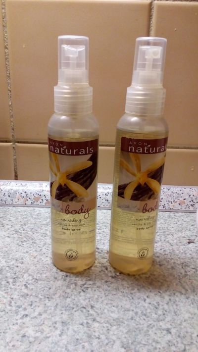 Tělové spreje Avon naturals - vanilka
