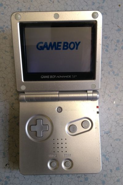 DARUJI - GAME BOY