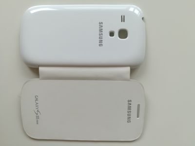 Nový biely obal na Samsung Galaxy S3 mini