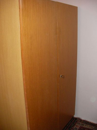 Šatní skříň 