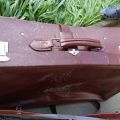 2 staré kožené kufry