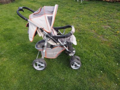 Sportovní kočárek