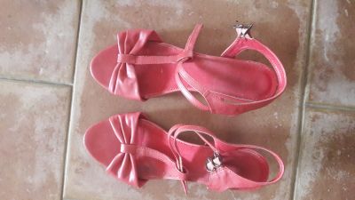 Červené sandalky