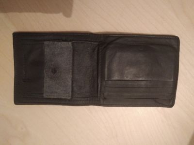 Kožená designová peněženka
