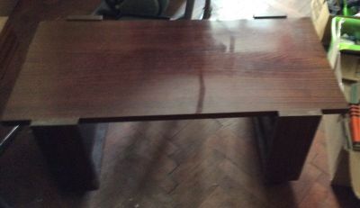 Konferenční stolek dýhovaný