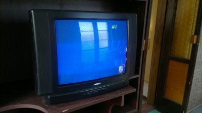 Funkční barevná CRT televize Otava
