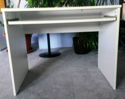 Psací stůl (Ikea)