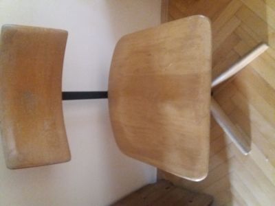 dřevěnou židli