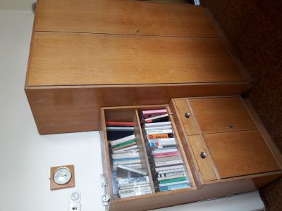 Starší nábytek z 50. a 60. let