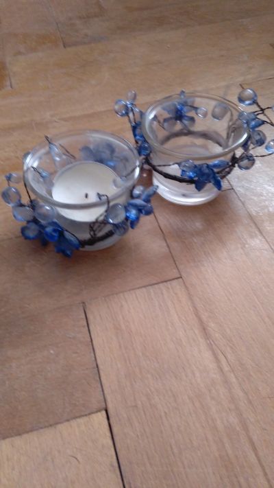 2 skleněné svícny na čajovou svíčku