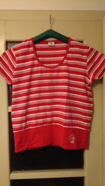 Červené pruhované triko (vel XL)