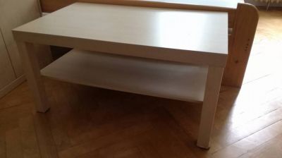 Ikea konferenční stolek z řady LACK