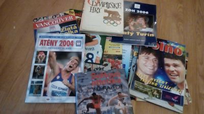 Knihy o sportu a časopisy