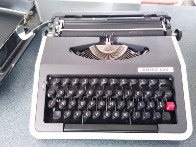 Daruji mechanický psací stroj