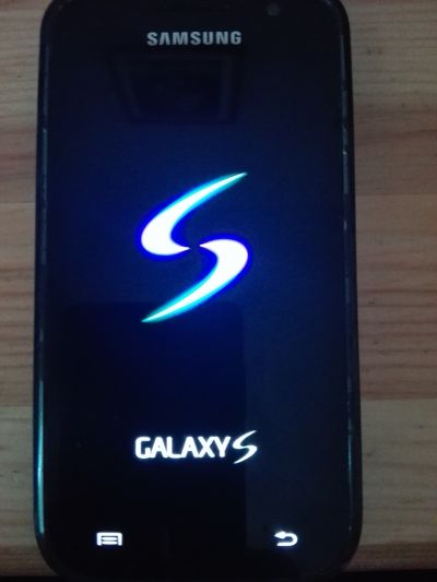 Samsung Galaxy S - Spíš už tak do sbírky.