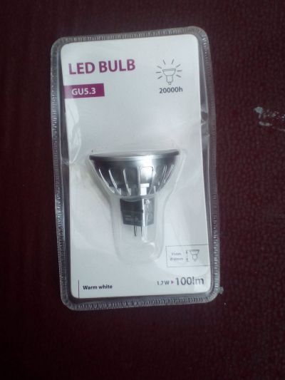 LED žárovka nová-REZERVACE