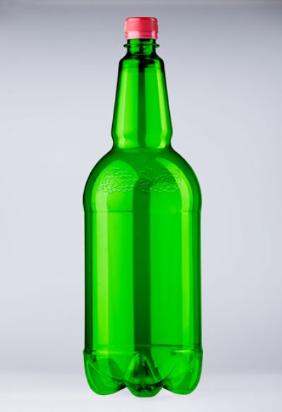 Prázdné pivní lahve (velké plastové)