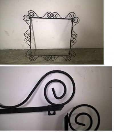 zrcadlový kovový rám