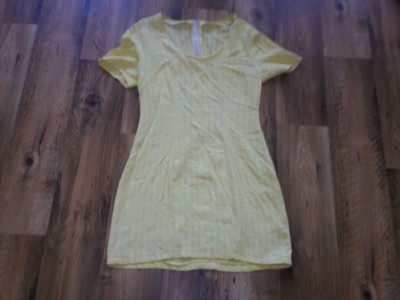 letní šaty žluté