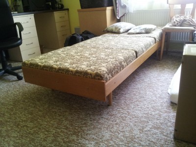 Jednolůžko ZDARMA za odvoz