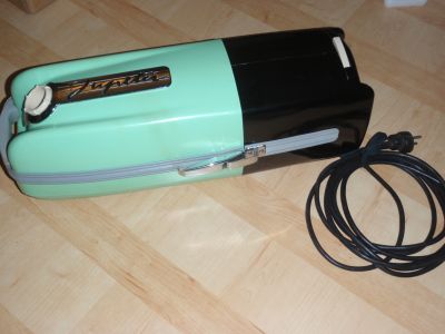 Vysavač Elektro-Praga 402 Jupiter