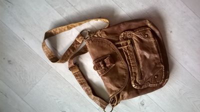 Crossbody kabelka