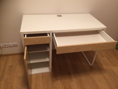 Psací stůl Ikea MICKE