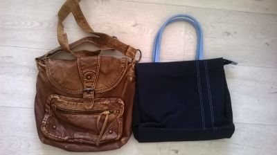 Dvě dámské kabelky