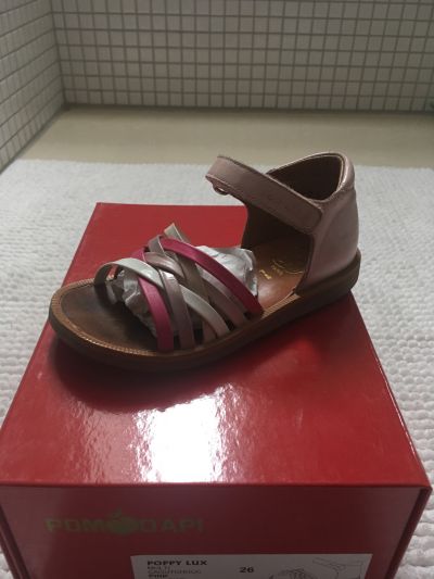 Daruji nošené letní sandály pro holčičku 3-4 roky