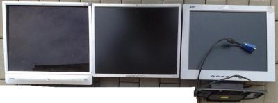 LCD monitor 3x NEFUNKČNÍ