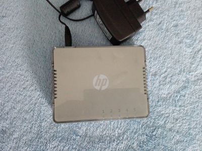 Gigabitový switch HP (3Com)