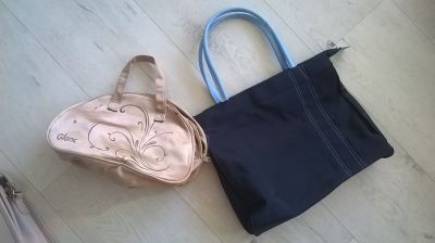 kabelka a kosmetická taška