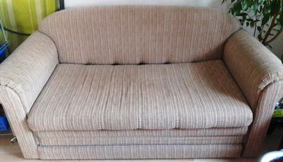 Rozkládací pohovka látková